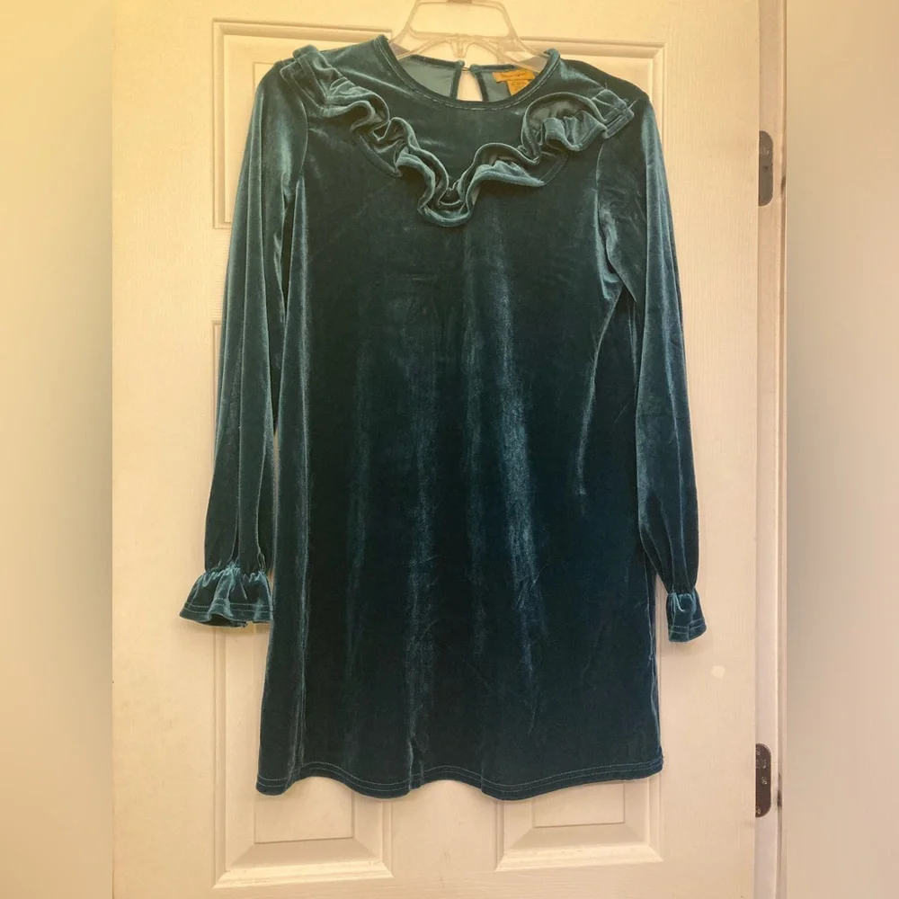 Wrangler brand, kids size XL, new with tags, green, velvety feeling dress